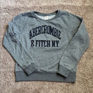 Abercrombie & Fitch Heather Gray Crewneck Women’s Small